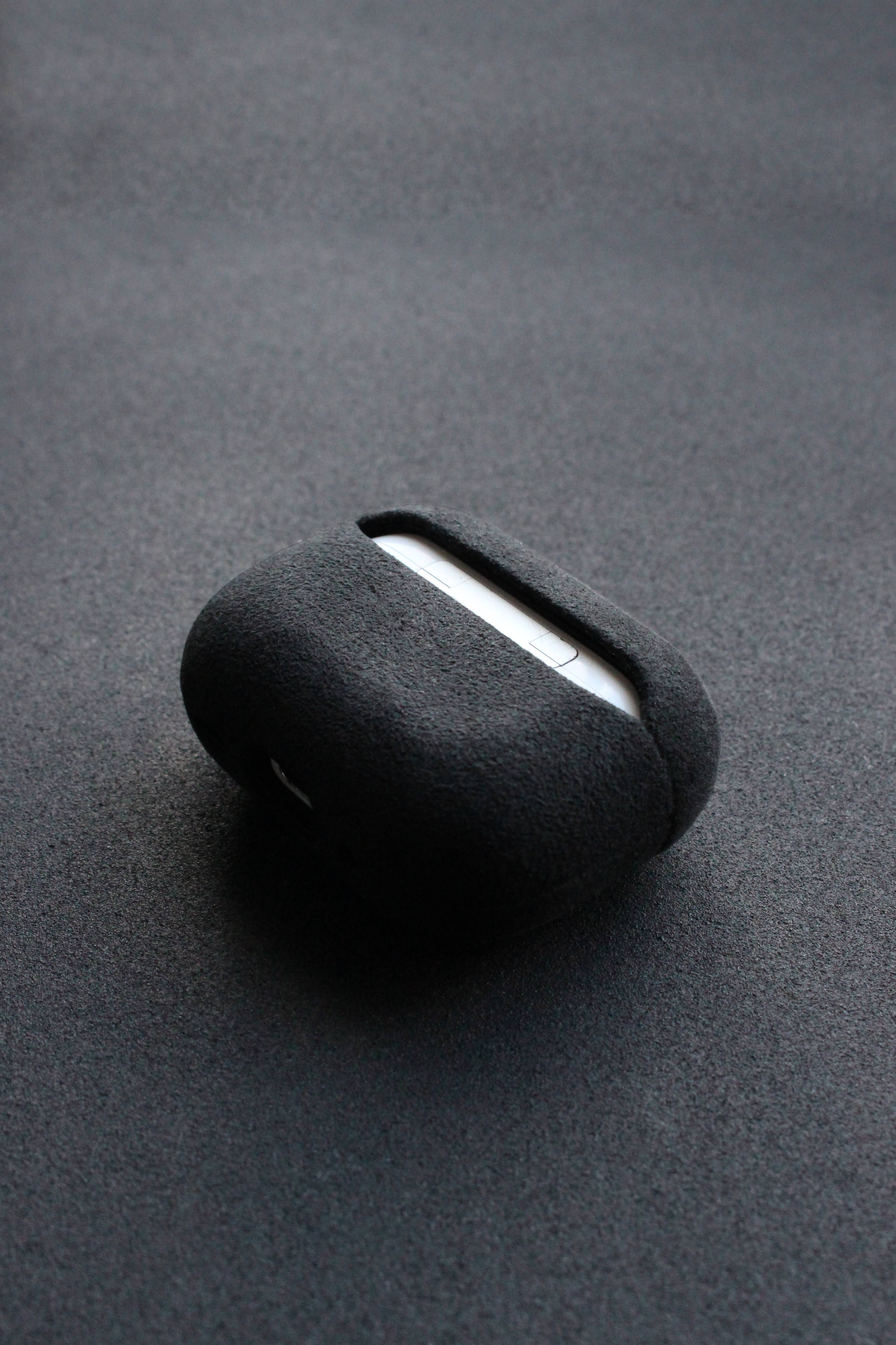 CORZA PODS Alcantara AirPods Case – Black