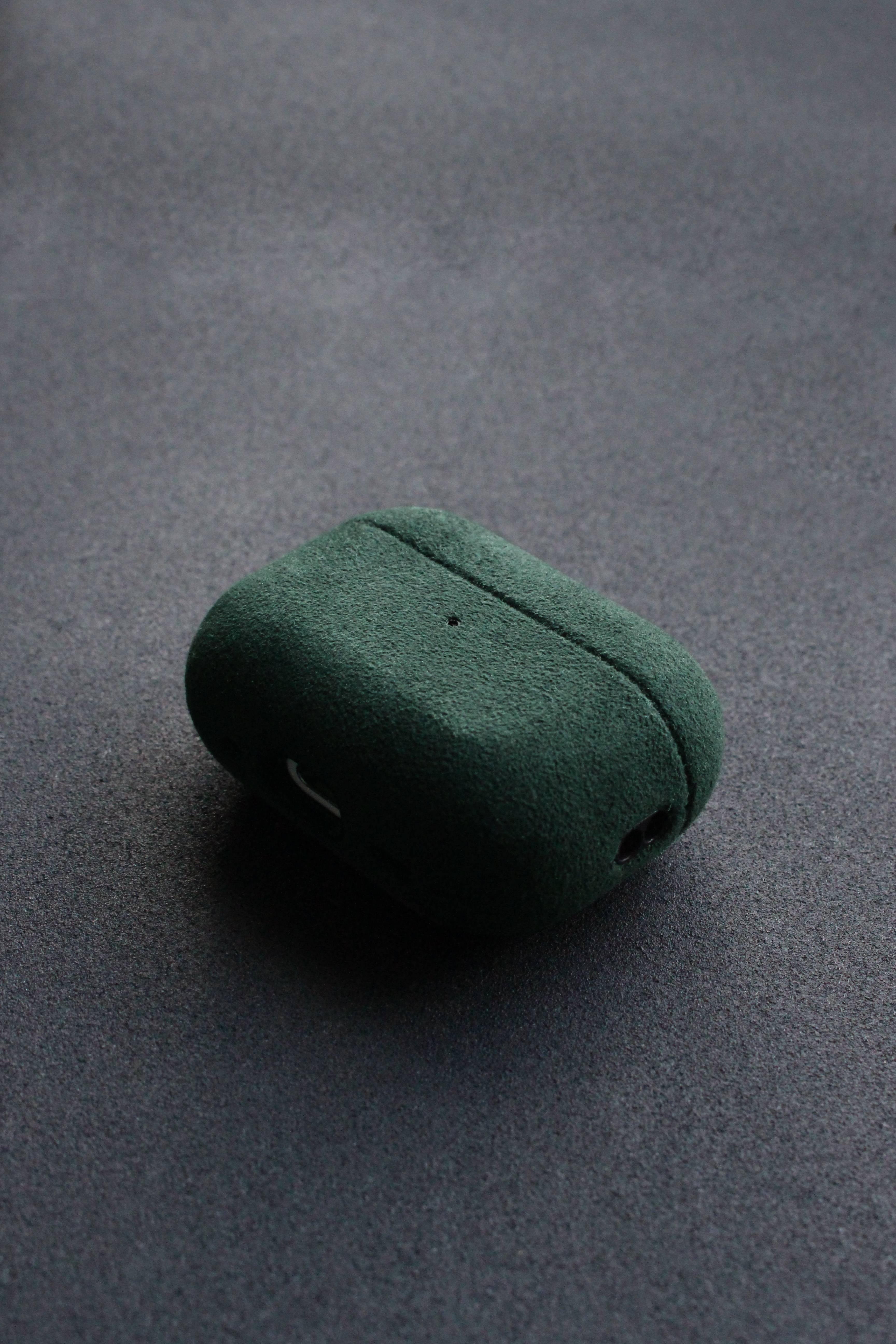 CORZA PODS Alcantara AirPods Case – Green